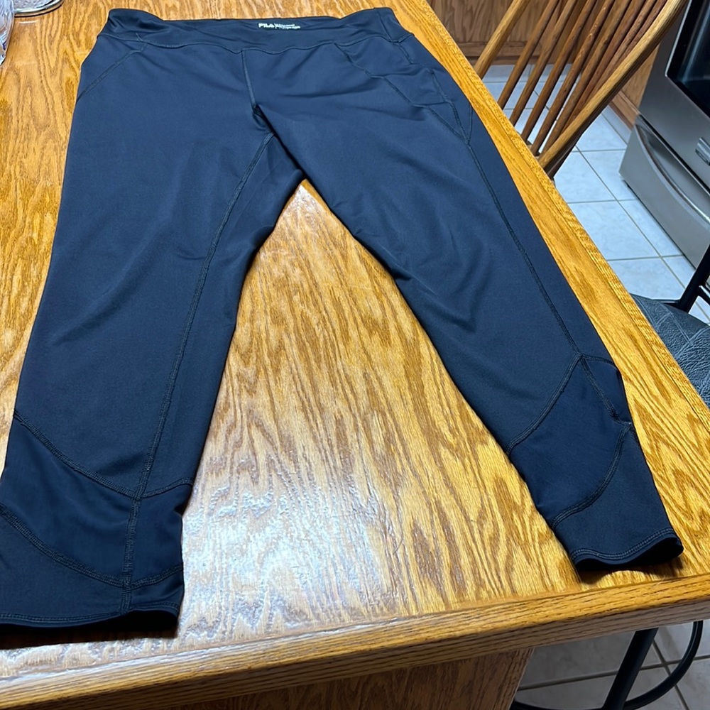 Fila workout pants. Women’s